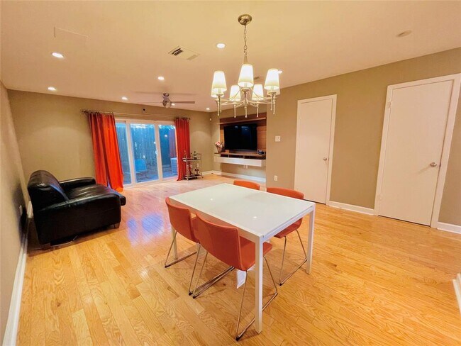 Foto del edificio - 1212 Fairview St