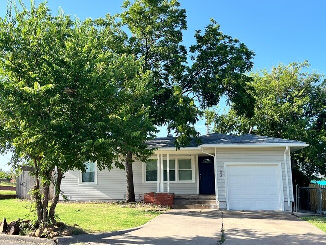 Foto del edificio - 3802 NW Arlington Ave