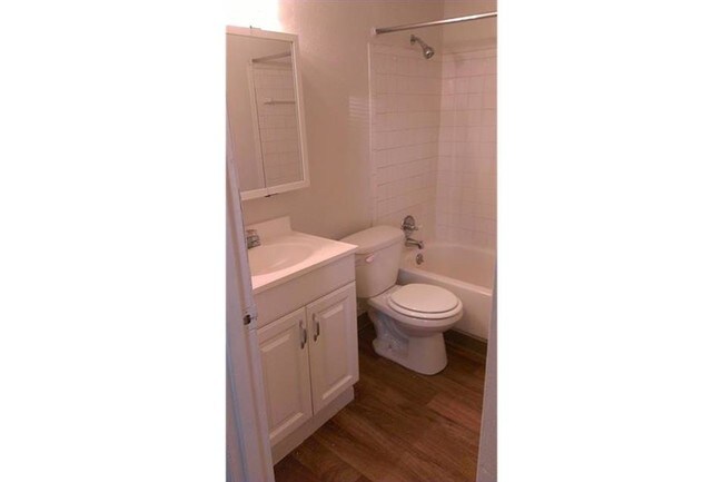 Foto del edificio - zzBethany Park Plaza