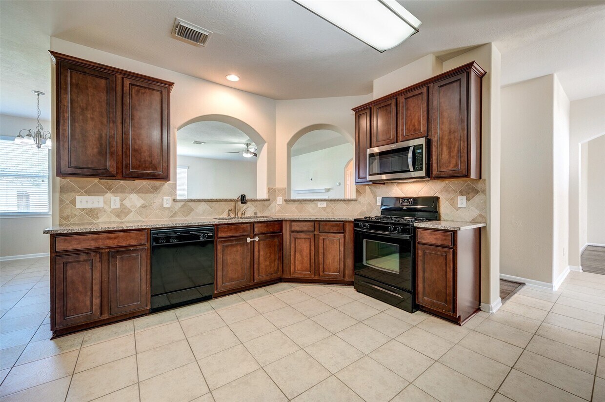 Foto principal - 7414 Compass Rose Dr
