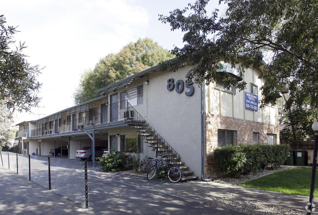 Foto principal - 805 11th St
