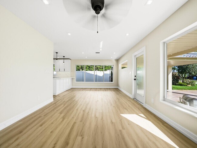 Foto del edificio - 4751 NE 4th Ave