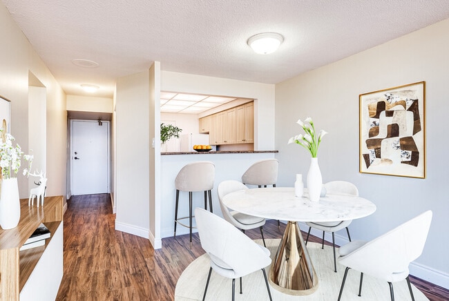 Building Photo - 75 Charolais Boulevard