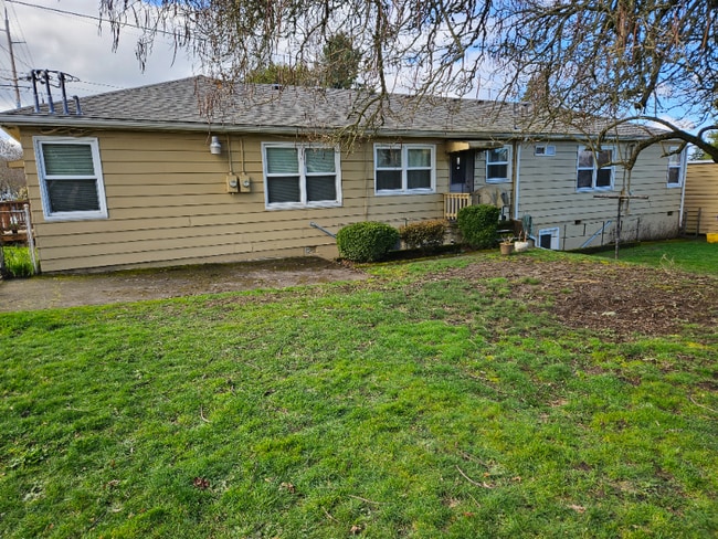 Foto del edificio - 9206-9210 N John Ave