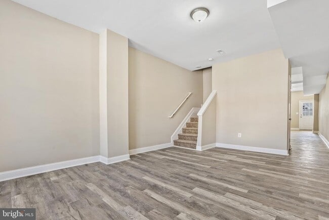 Building Photo - 2120 N Fulton Ave