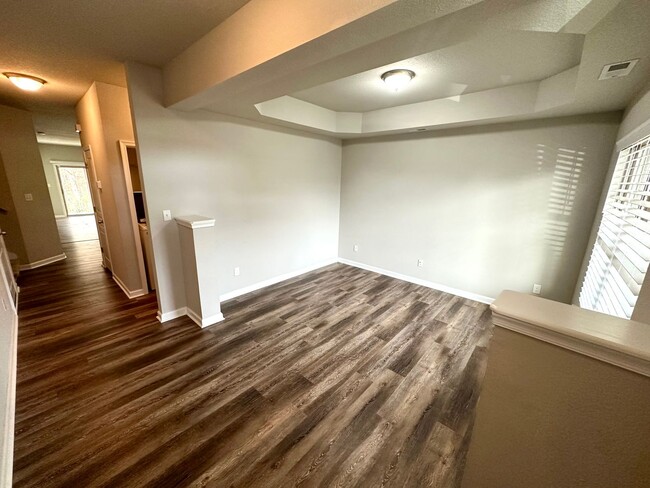 Building Photo - 200 Seasons Circle, Unit 604, Suffolk, Va,...