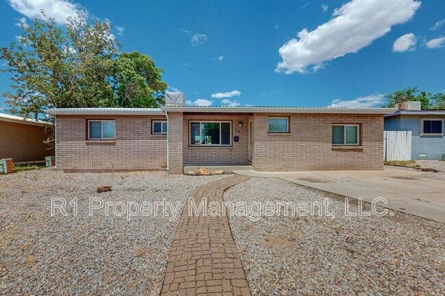 Foto del edificio - 5609 Alta Monte Avenue Northeast