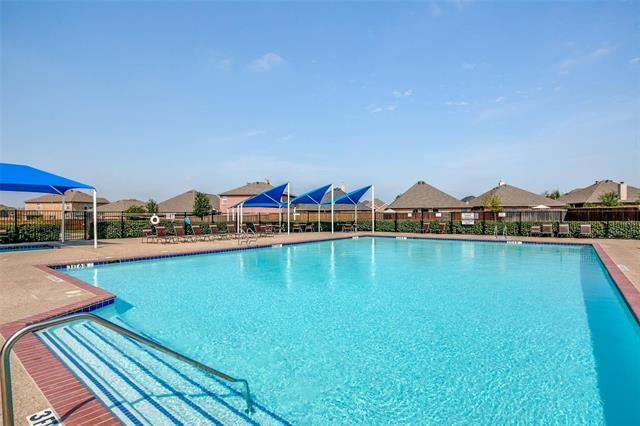 Foto del edificio - 2704 Evening Mist Dr