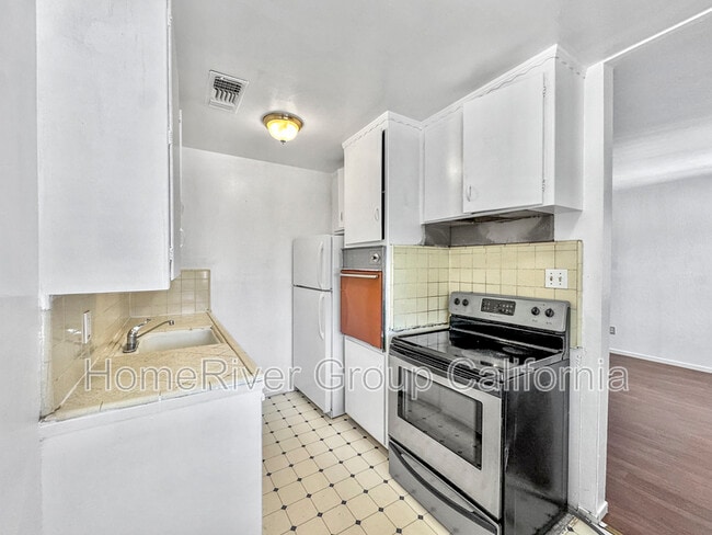 Foto del edificio - 2957 Howe Ave