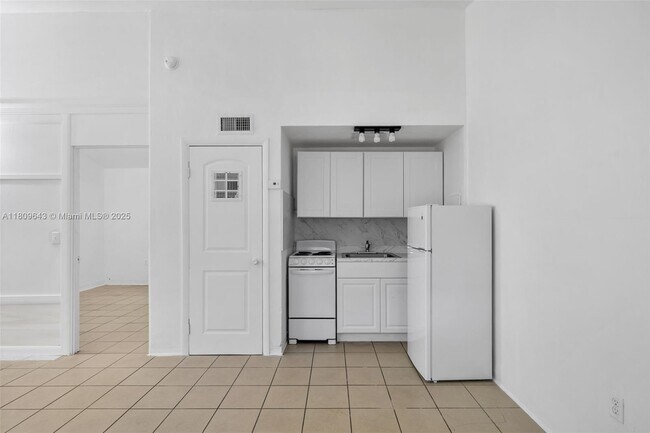 Foto del edificio - 840 SW 7th St