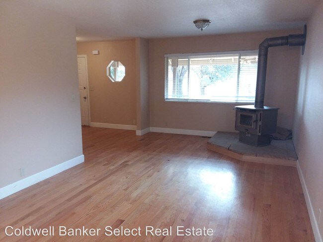 Building Photo - 100 Silverstone Pl