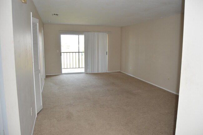 Building Photo - 1507 Cape Coral Pkwy W