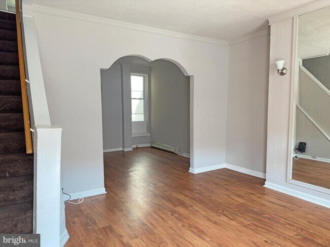 Building Photo - 252 S Cecil St