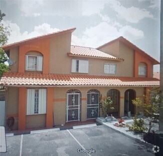 Building Photo - 2255 W 69th St