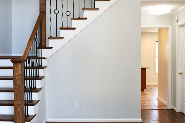 Foto del edificio - 534 Grove Creek Ct SW