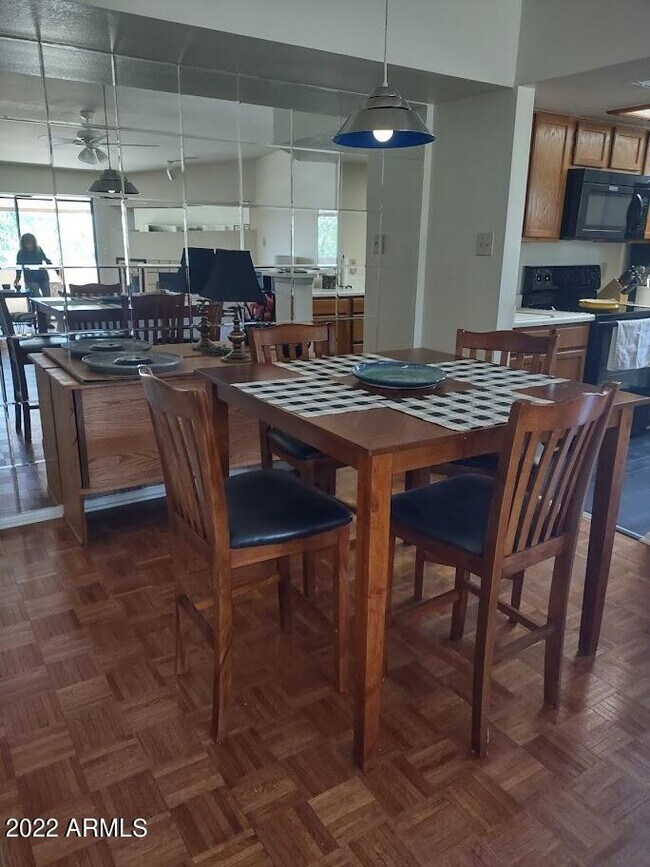 Foto del edificio - 7950 E Starlight Way