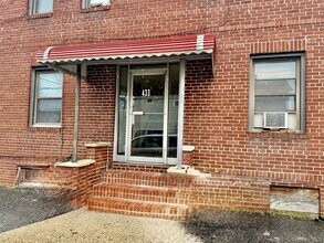 Building Photo - 433 4th St