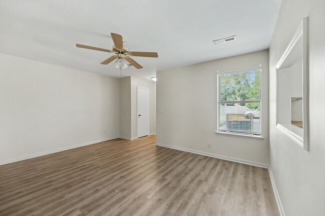 Building Photo - 5225 Marseilles Dr