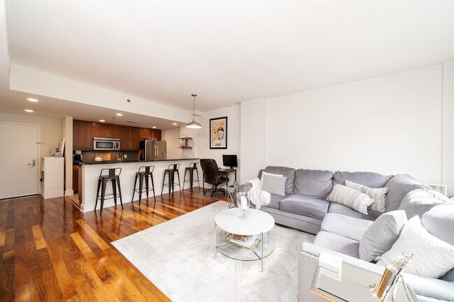 Foto del edificio - 800 Jackson St