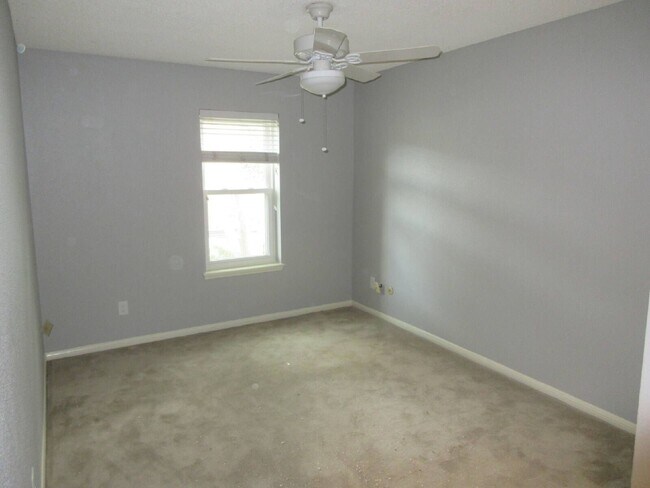 Building Photo - 14551 Misty Meadow Ln