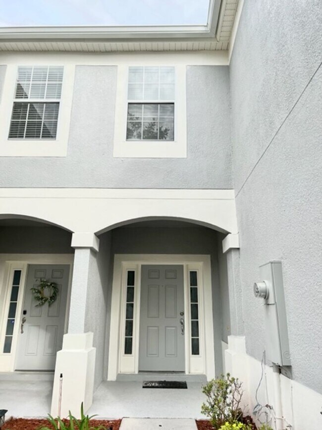 Foto del edificio - MOVE IN NOW! Beautiful 3 bed 2.5 bath town...