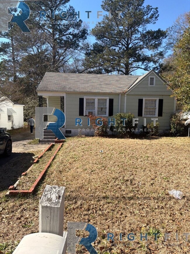 Building Photo - 2601 Avalon Rd