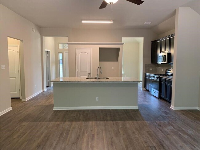 Building Photo - 994 Arbor Crossing