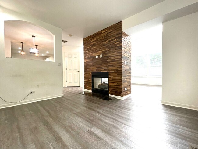 Foto del edificio - 54 Egg Harbour Ct