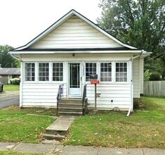 Building Photo - 132 E O'Connor Ave