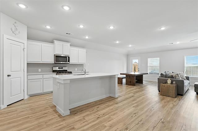 Foto del edificio - 643 Scarlett St