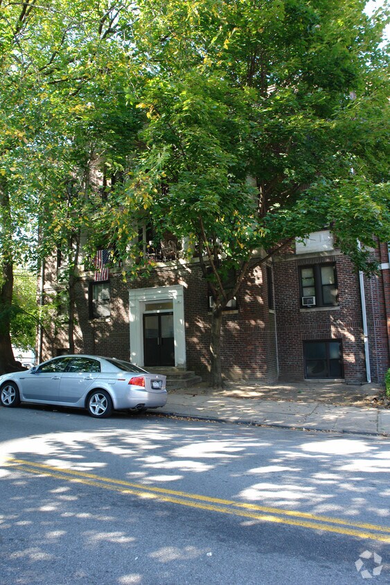 Building Photo - 107 Tibbetts Rd