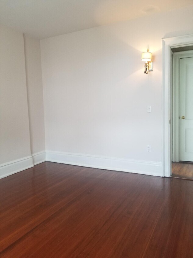 first bedroom - 352 STATE St