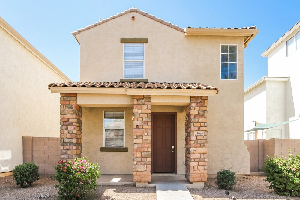 Foto principal - 6525 W Monroe St