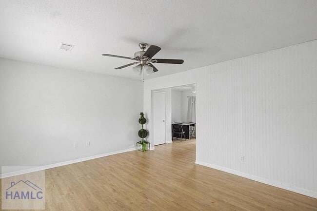 Building Photo - 799 Wildwood Dr