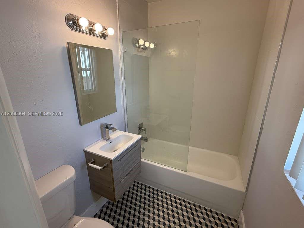 Building Photo - 6647 SW 59th Pl
