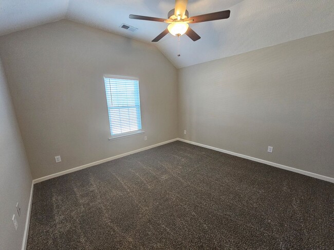 Building Photo - NEW BUILD 3 BEDROOM 2 BATHROOM HOME IN SCE...