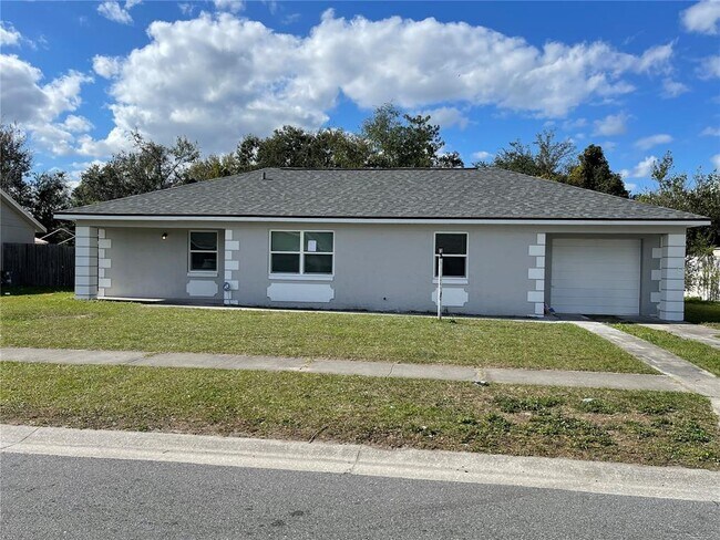 Building Photo - 12260 Delaware Woods Ln