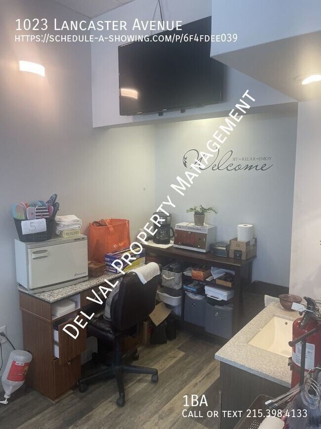 Foto del edificio - Well-located Commercial Space For Rent - 1...