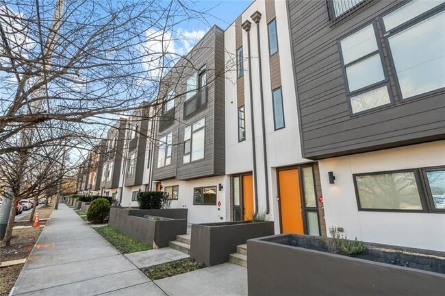 Building Photo - 63 Reynolds Square Ln