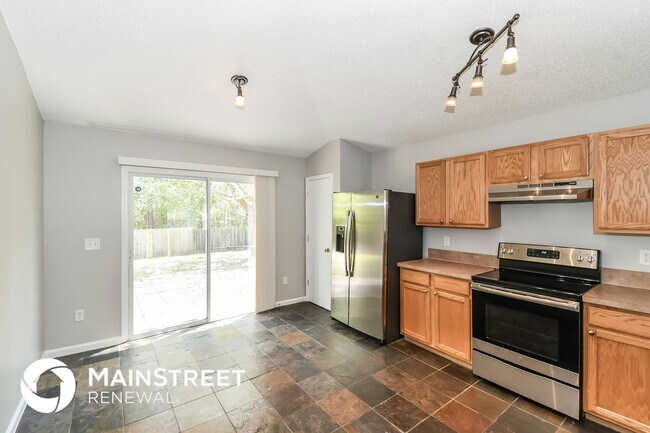 Foto del edificio - 1228 Spring Creek Ct