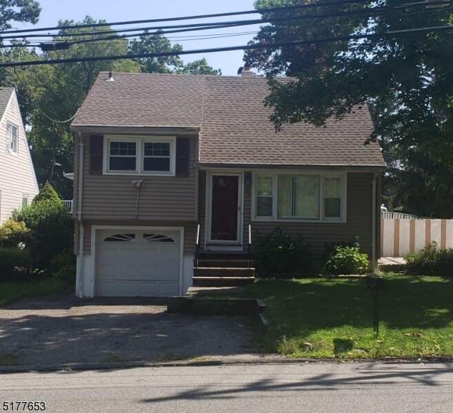 Foto principal - 68 Colfax Rd