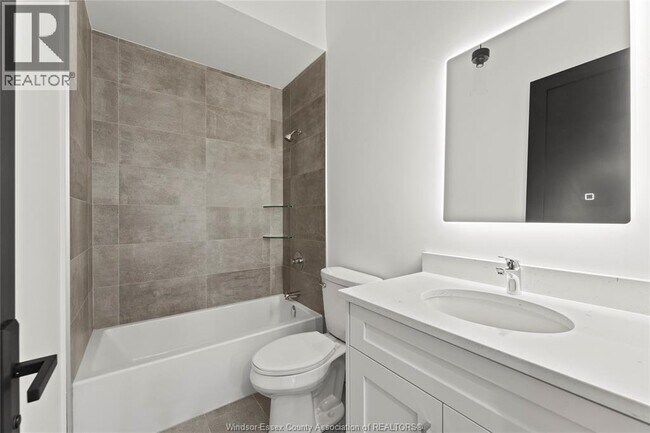 Photo du bâtiment - 247 Brock St