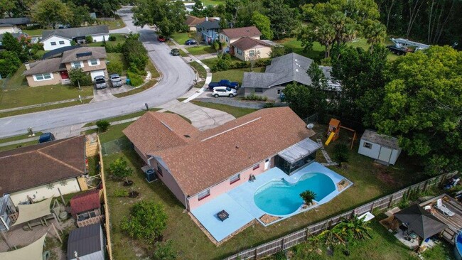 Foto del edificio - 113 Sandalwood Way