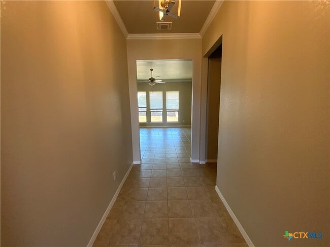 Building Photo - 1407 Chalice Dr