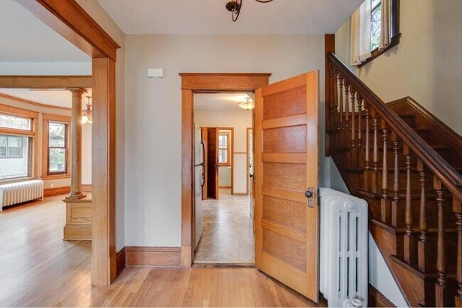 Foto del edificio - Charming 4 Bedroom/1.5 Bath Home for Rent