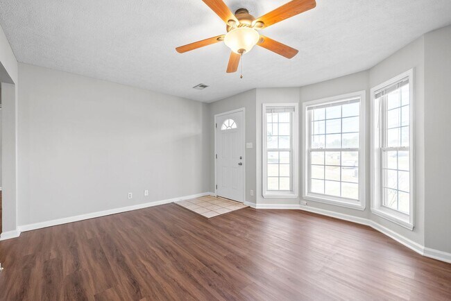Building Photo - 1067 Shadow Ridge Ave