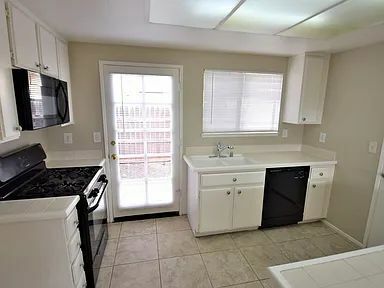 Foto del edificio - 27628 Moonridge Dr