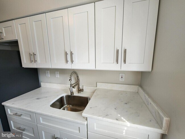 Foto del edificio - 3812 W St SE