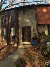 Building Photo - 7829 Briardale Terrace