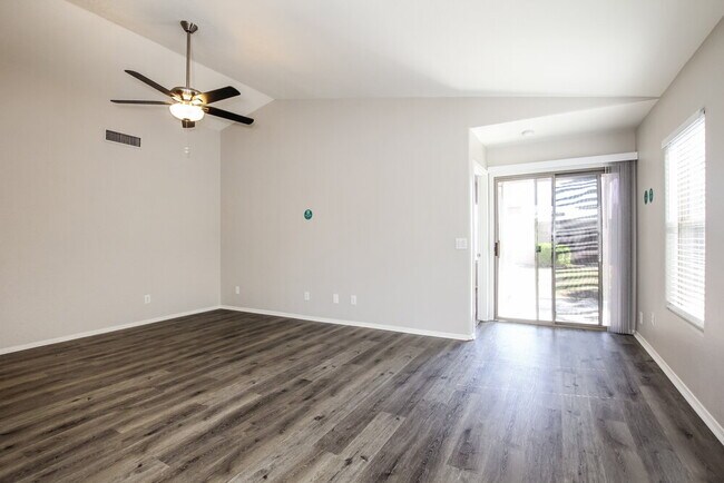 Building Photo - 16359 N Oachs Dr